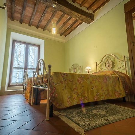 Luxury Apartment Piazza Grande Монтепульчано Экстерьер фото