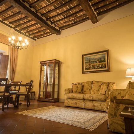 Luxury Apartment Piazza Grande Монтепульчано Экстерьер фото